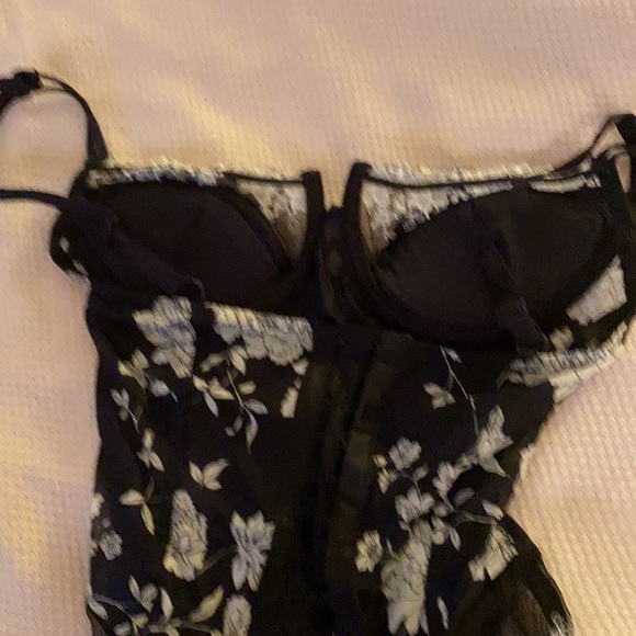 Lingerie set - Picture 5 of 7